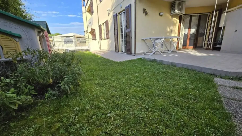Jardin - Ground Floor Apartment with Garden in Osimo
