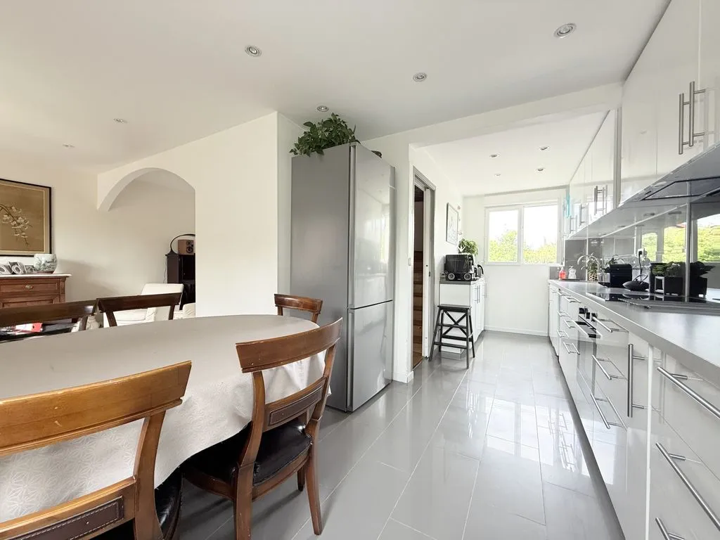 Köök - Luxury House with Garden in Rueil-Malmaison