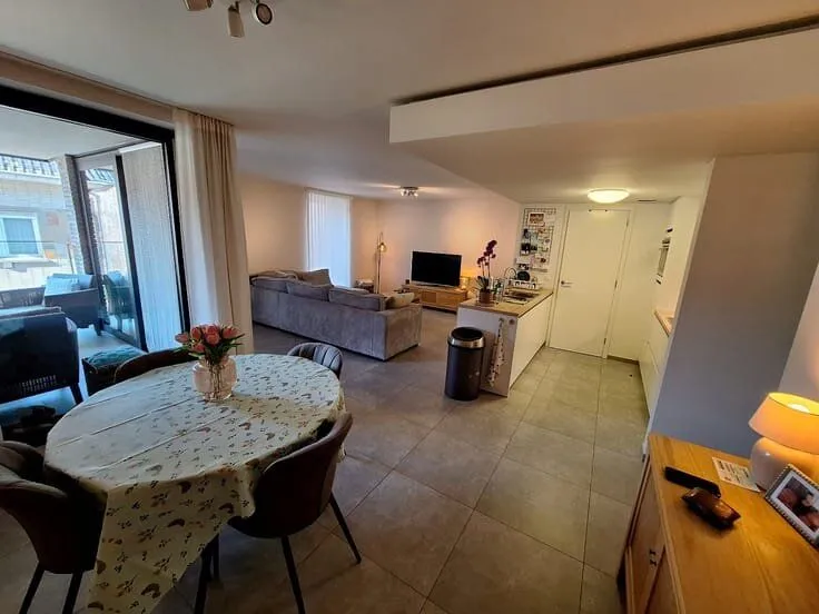 Söögituba - Luxury Flat with Terrace in Knesselarestraat
