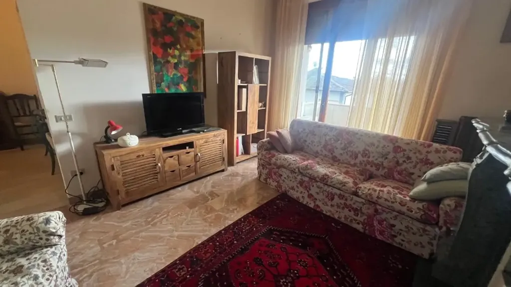 Elutuba - Rustic Apartment with Terrace in Empoli