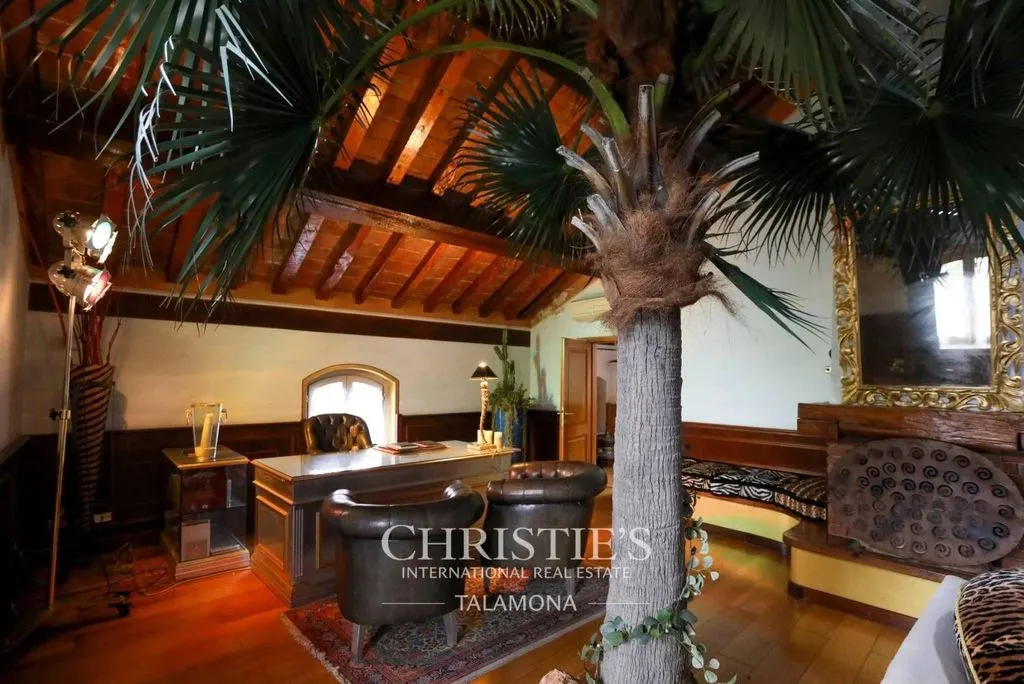 Office - Historic Villa with Pool in Oleggio, Piedmont