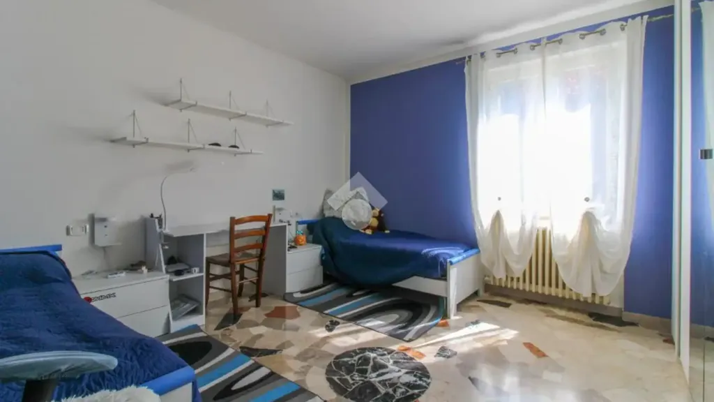 Magamistoad - Bifamiliar Villa with Garden in Barghe