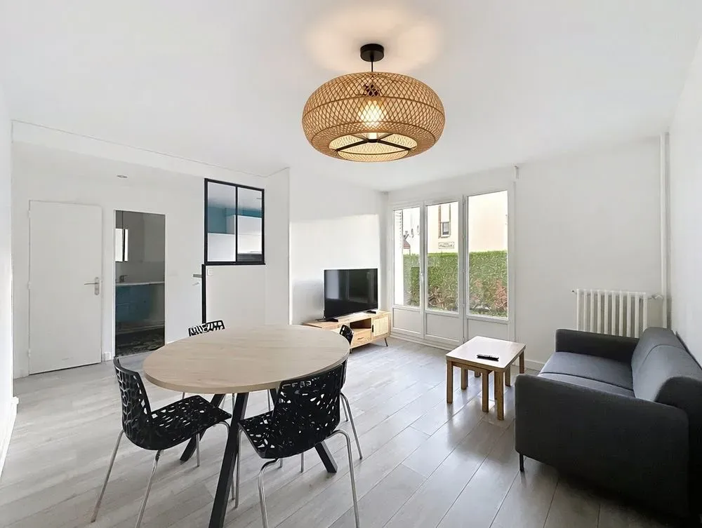 Séjour - Appartement 4 Pièces avec Jardin à Caen
