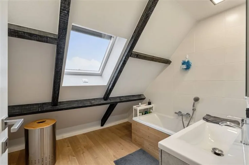 Vannitoad - Duplex with Balcony near Autoroute in Town Centre