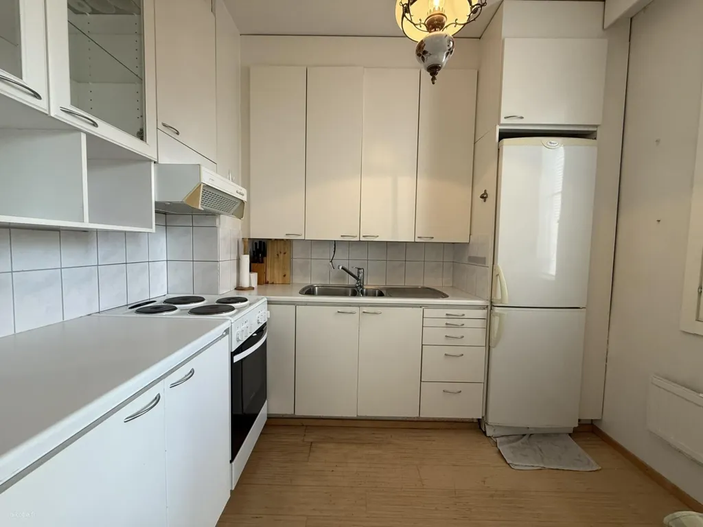 Cuisine - Studio Apartment with Glazed Balcony in Härkämäki