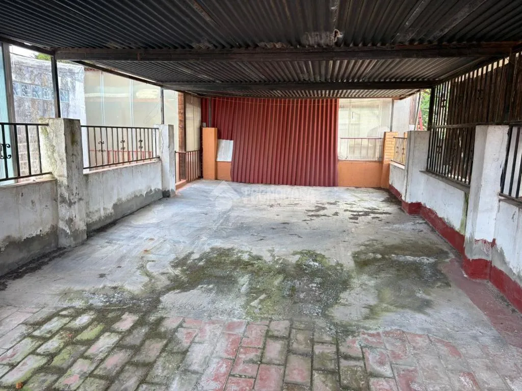 Two-Storey House with Rooftop in Cerro Amate