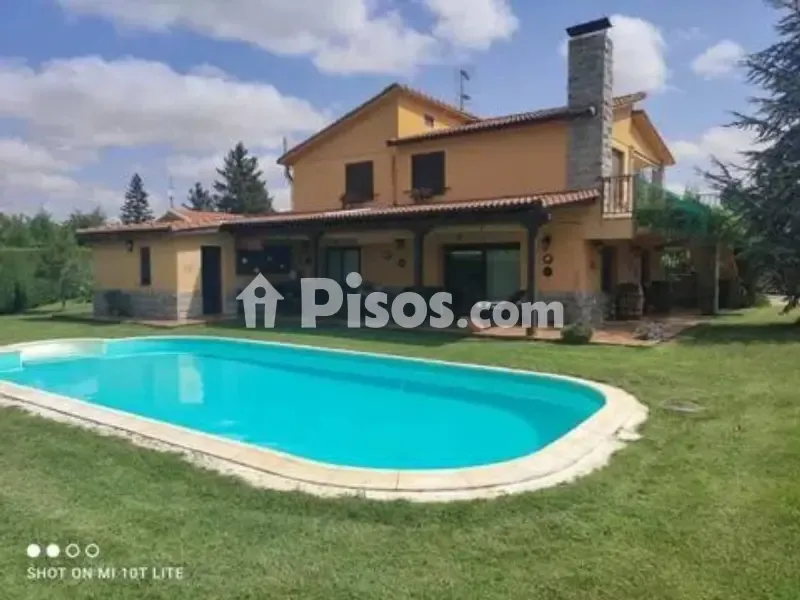 Bassein - Chalet with Pool in Valjunco, Valencia de Don Juan