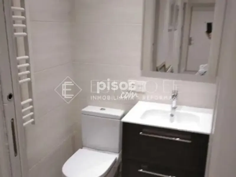 Salles de bain - Furnished Flat with Central Heating in Salamanca