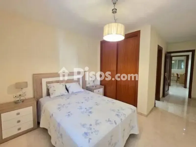 Magamistoad - Spacious Apartment with Balcony in Málaga