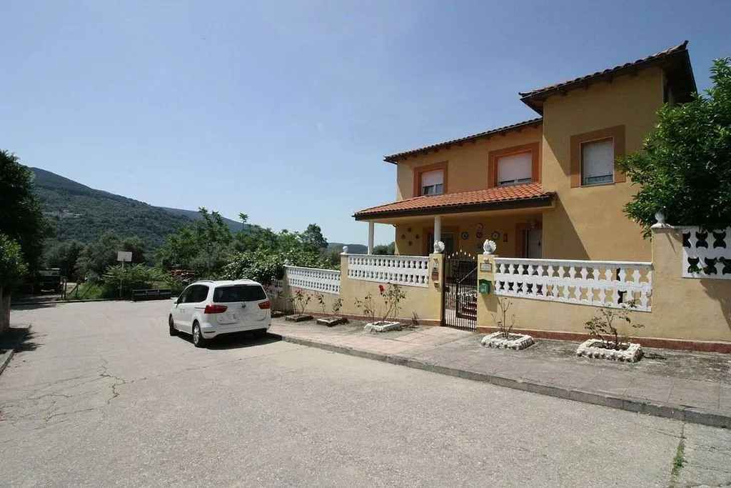 Välivaade - Chalet with Terrace in Mombeltrán