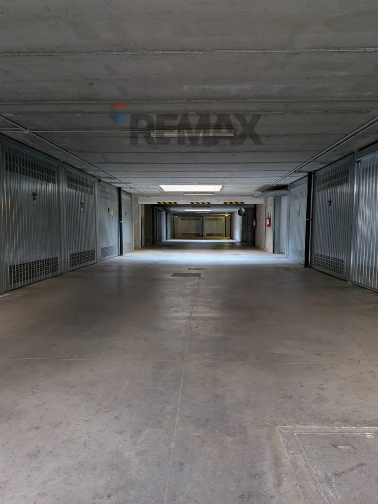 Garaaž - Garage Pair in Strategic Location, Gorgonzola