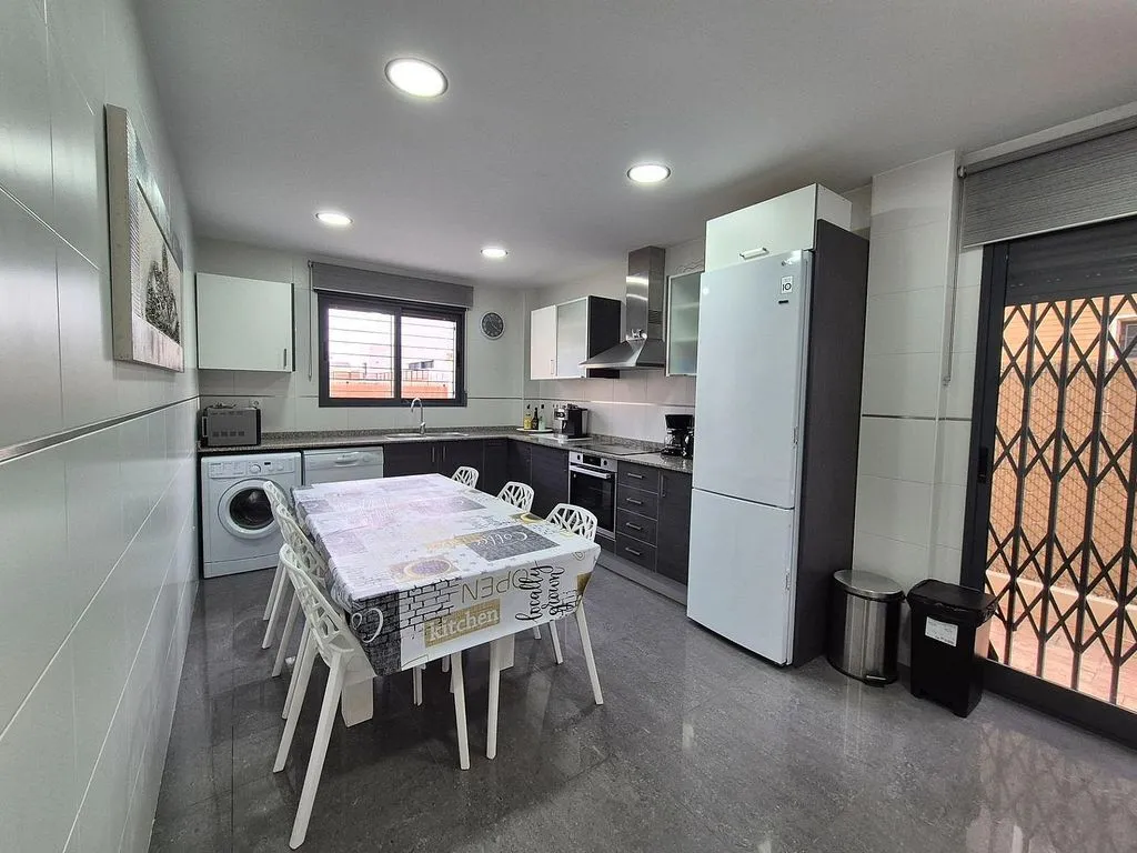Cuisine - Modern Chalet with Pool near Daimús Beach