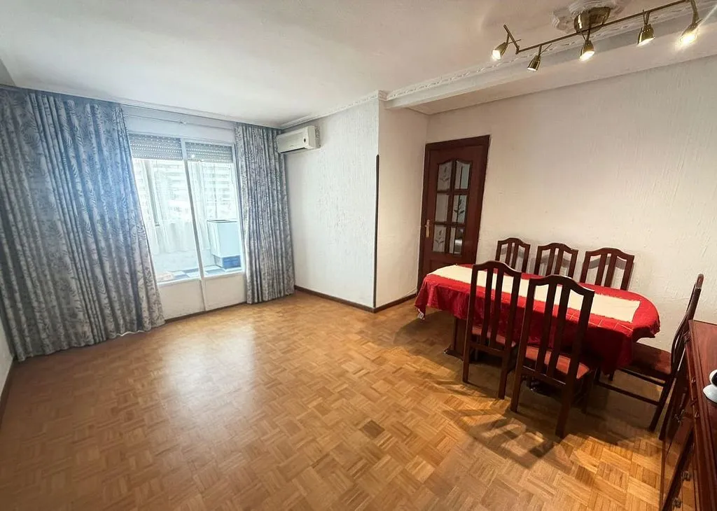 Salle à manger - Apartment with Terrace in Fuenlabrada