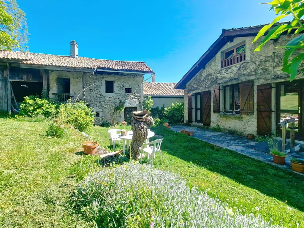 Jardin - Maison Ancienne avec Grange à La Terrasse
