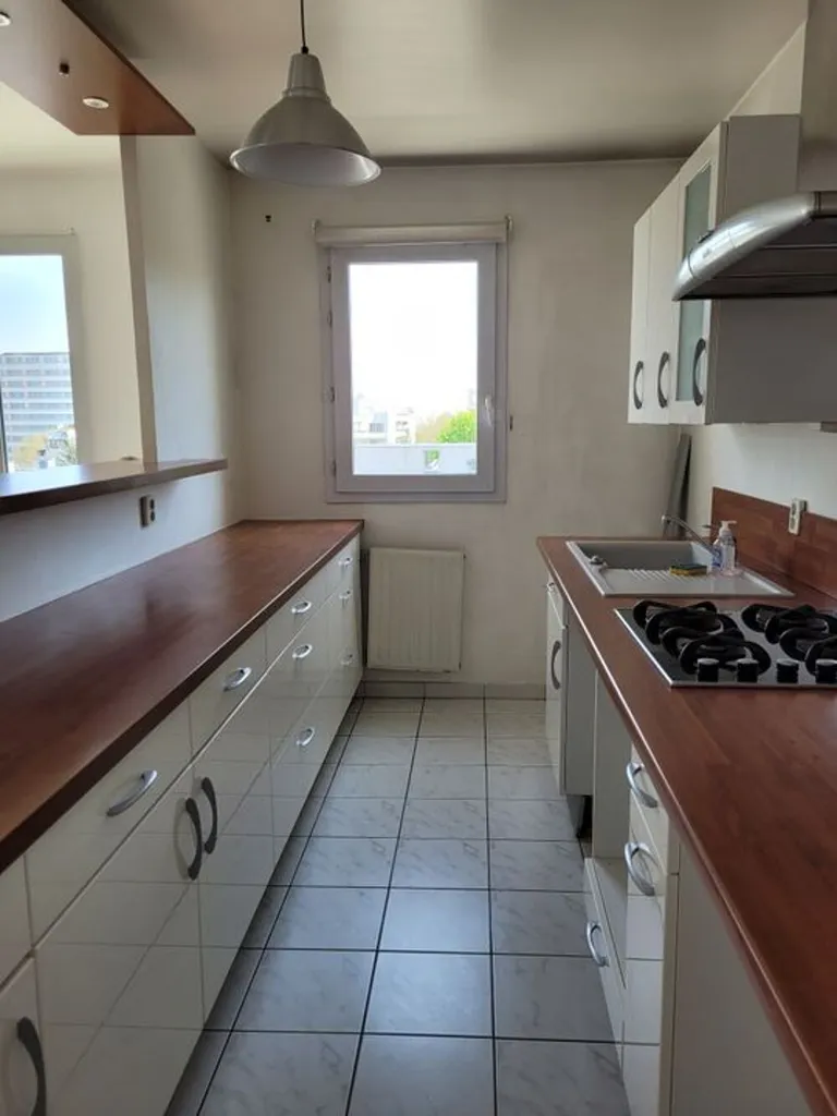 Cuisine - Appartement 3 Pièces avec Balcon à Châtillon