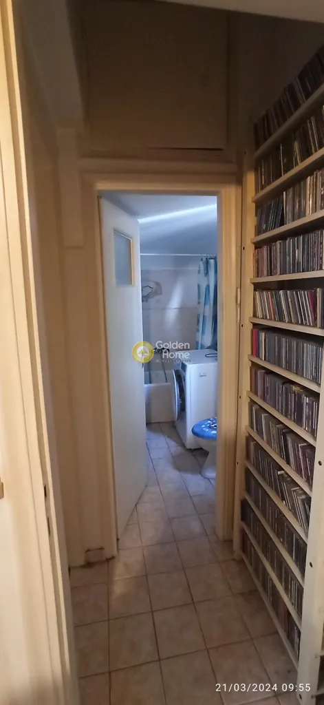 Entrée - Apartment with Balcony in Exarcheia, Athens