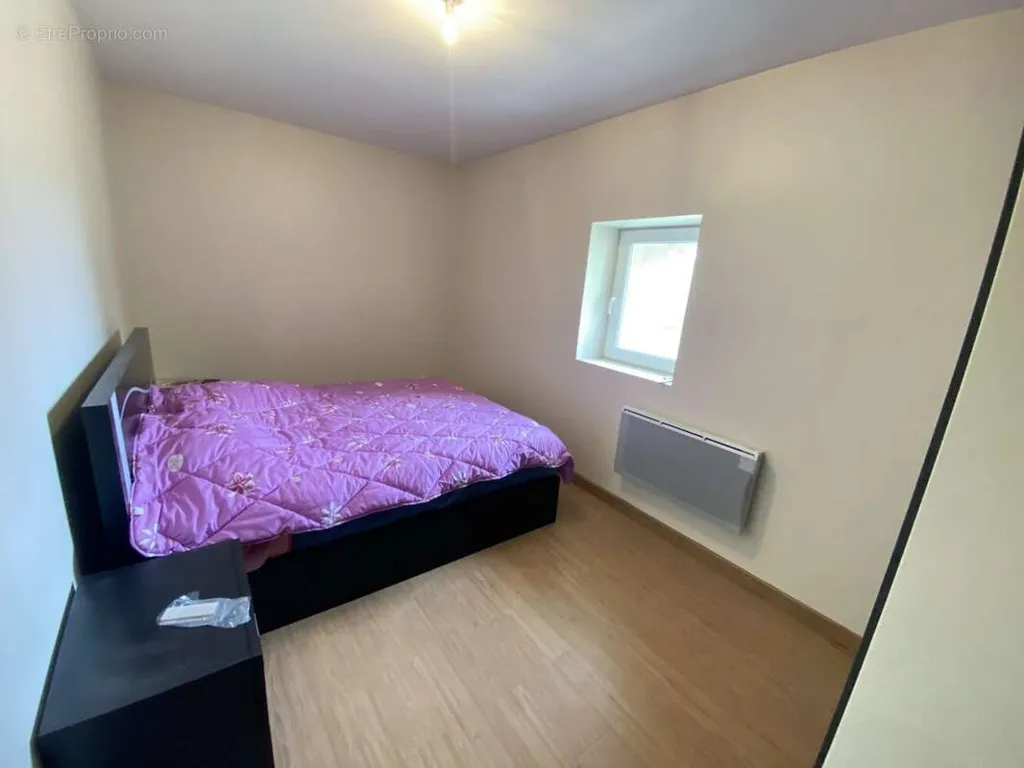 Magamistoad - Semi-detached House with Garden in Yssingeaux