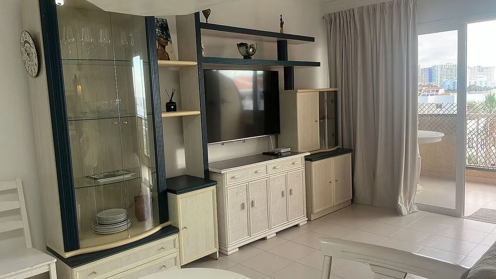 Séjour - 1-Bedroom Apartment with Pool in Callao Salvaje