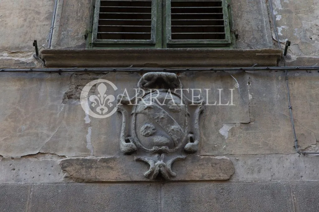 Välivaade - Historic Building with Courtyard in Florence