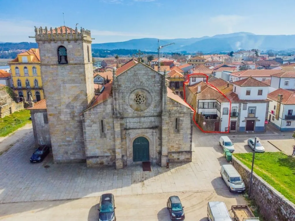 Vue aérienne - Luxury House with Historical Facades in Caminha