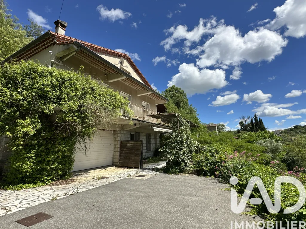 Extérieur - Maison avec Vue Dominante sur Largentière