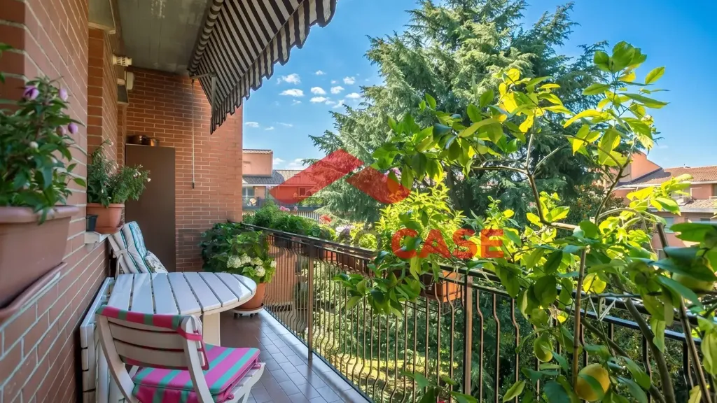 Balcone - Appartamento con tre balconi a Bergamo, zona stadio