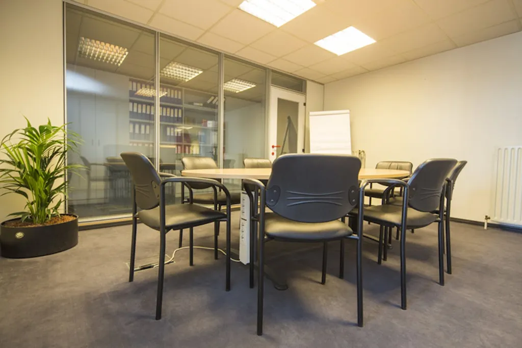 Kabinet - Office Building with Parking in Harelbeke