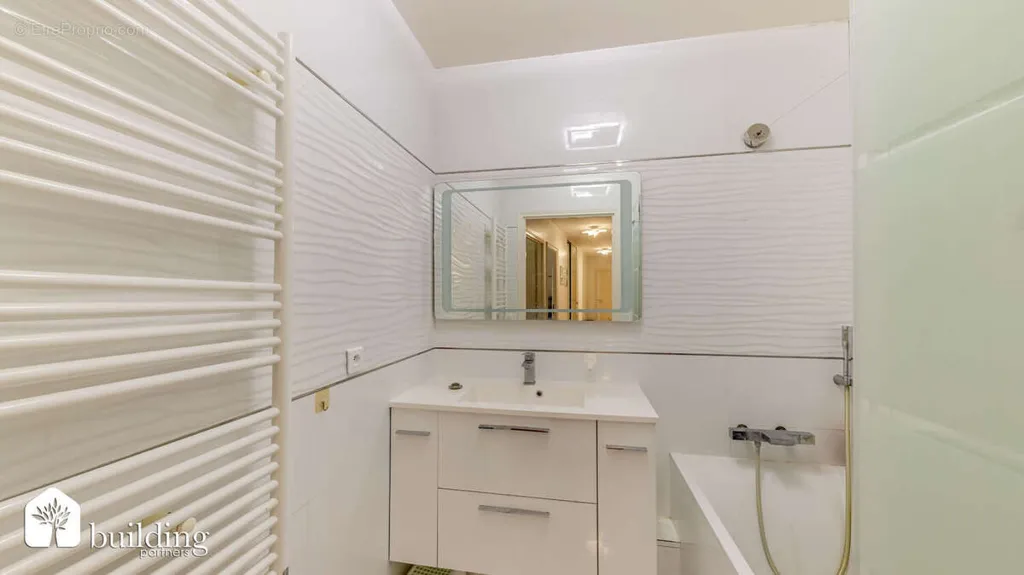 Salles de bain - Appartement 4 Pièces avec Terrasses à Levallois-Perret