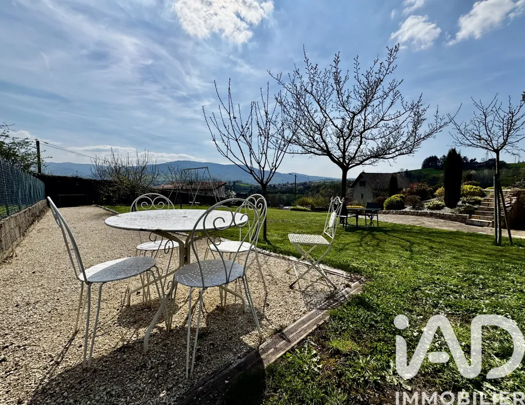 Giardino - Traditional House with Garden View in Saint-Chamond