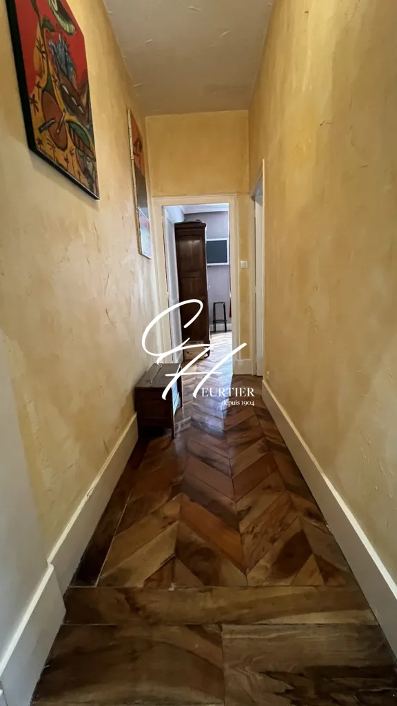 hallway_entrance