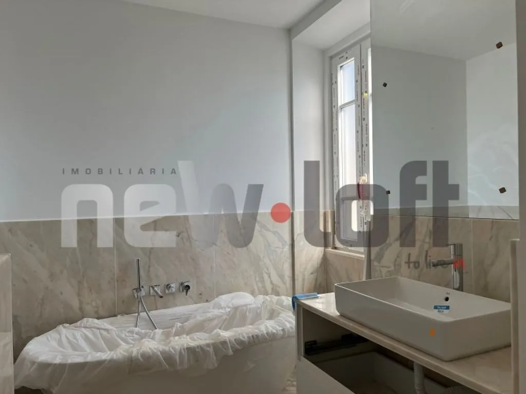 Bagni - Luxury Duplex Flat with Sea View in Cascais