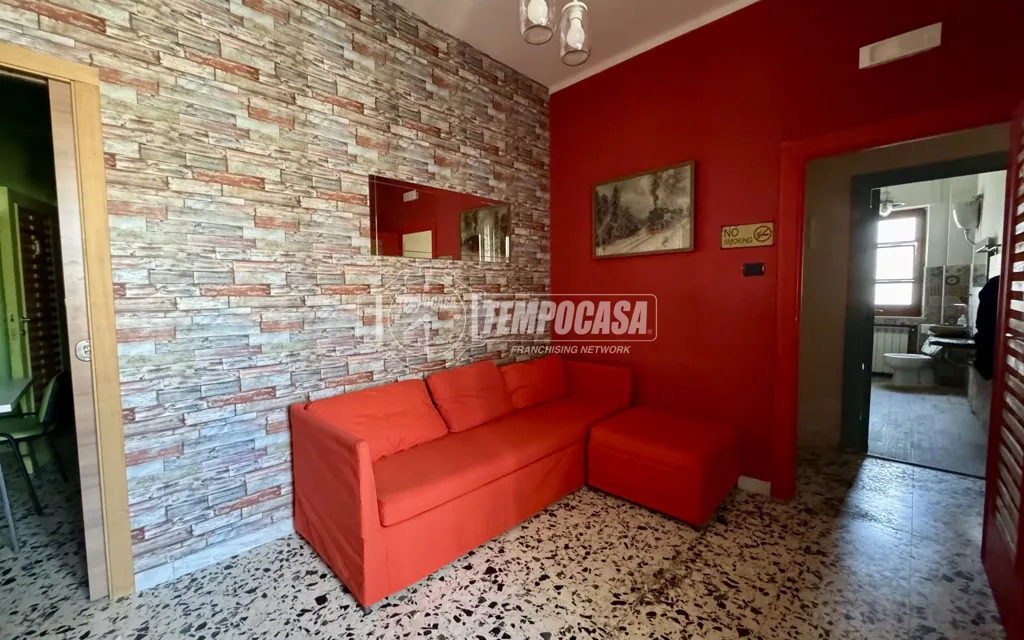 Living Room - Apartment with Balcony in Caserta Centre