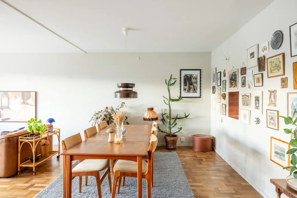 Sala da pranzo - Renovated 2-Storey House with Garden in Bellevue