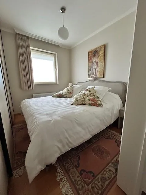 Magamistoad - Ready-to-Move Apartment with Terrace in Residential Area