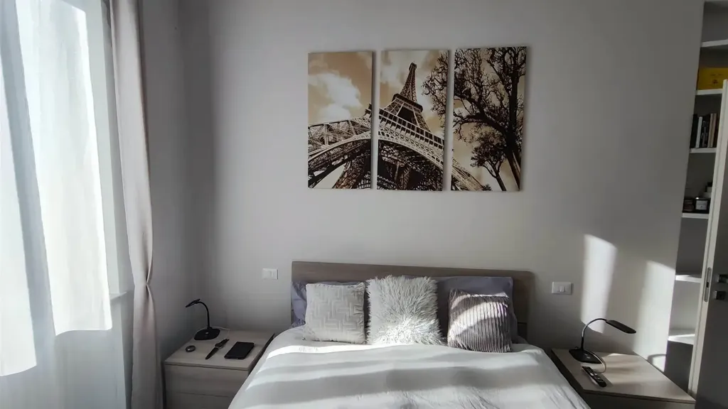 Chambres - Brightly Laid-out Flat with Balcony in Moncalieri