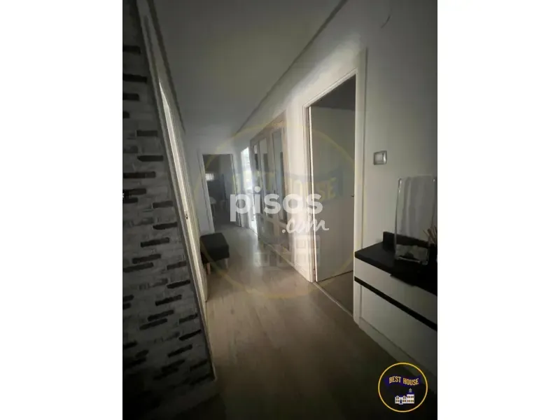 Entrée - Bright Apartment with Balcony in Cuenca Centre