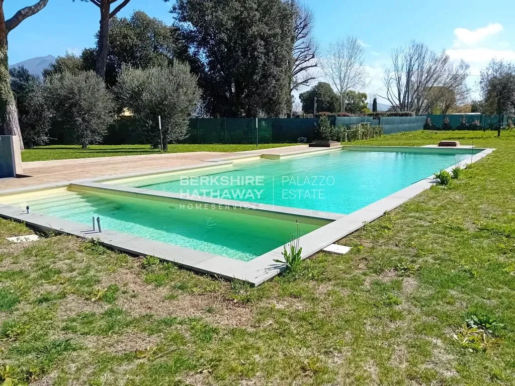 Piscine - Modern Villa with Pool in Pietrasanta