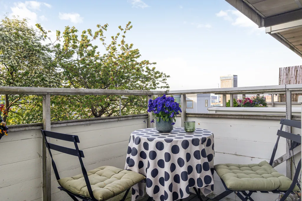 Balcone - Two-Bedroom Flat with Balcony in Masthugget