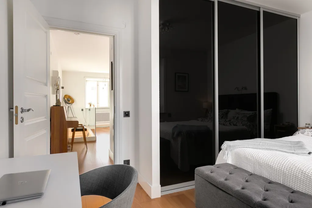 Chambres - Turn-of-the-Century Apartment with High Ceilings in Söder