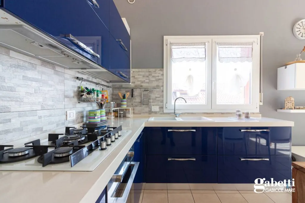 Köök - Apartment with 80m² Terrace in Gabicce Mare