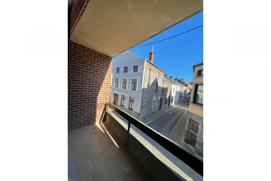 Rõdu - 1-Bed Apartment with Terrace in Florennes