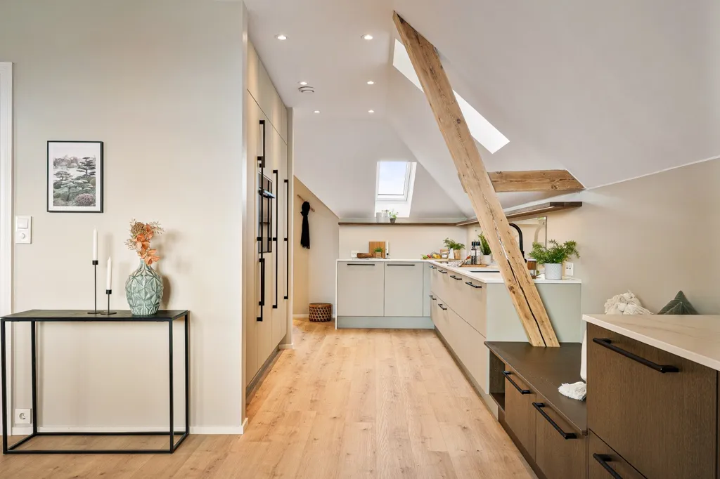 Cucina - Modernised Penthouse with Balconies in Nygårdshøyden