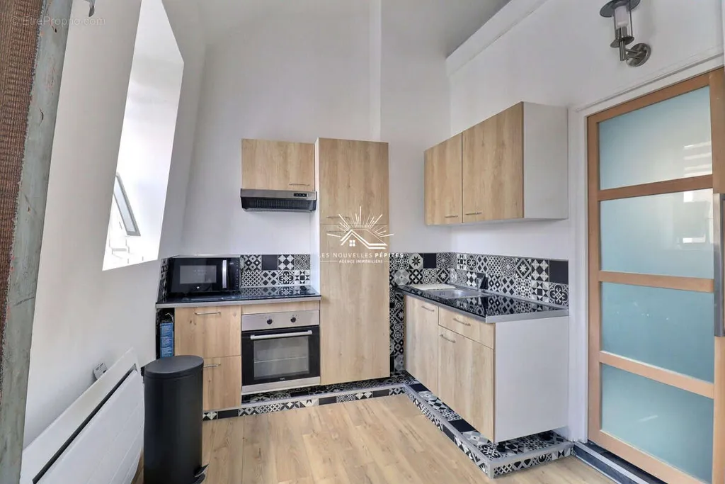 Kitchen - Renovated Bourgeois House with Courtyard in Halluin Centre