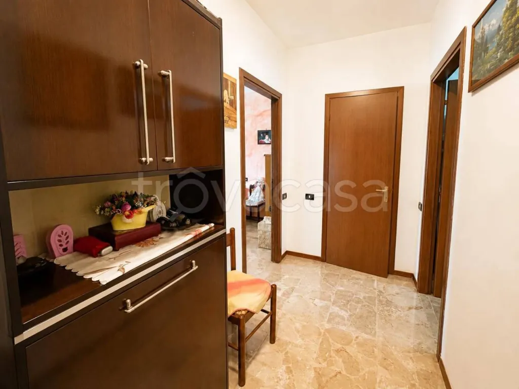 Entrée - Apartment with Balcony in Monte Marenzo