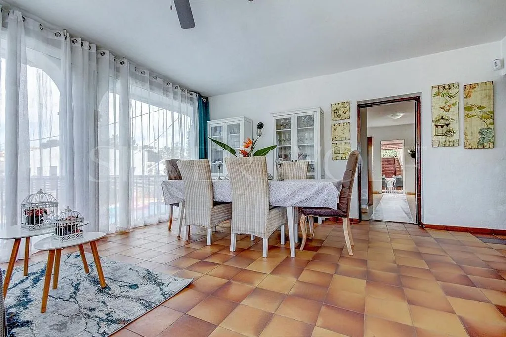 Salle à manger - Chalet with Pool and Terrace in El Rectoret, Cunit