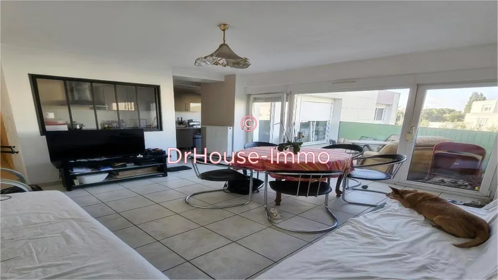 Elutuba - 3-Bed Apartment with Terrace in Wittenheim