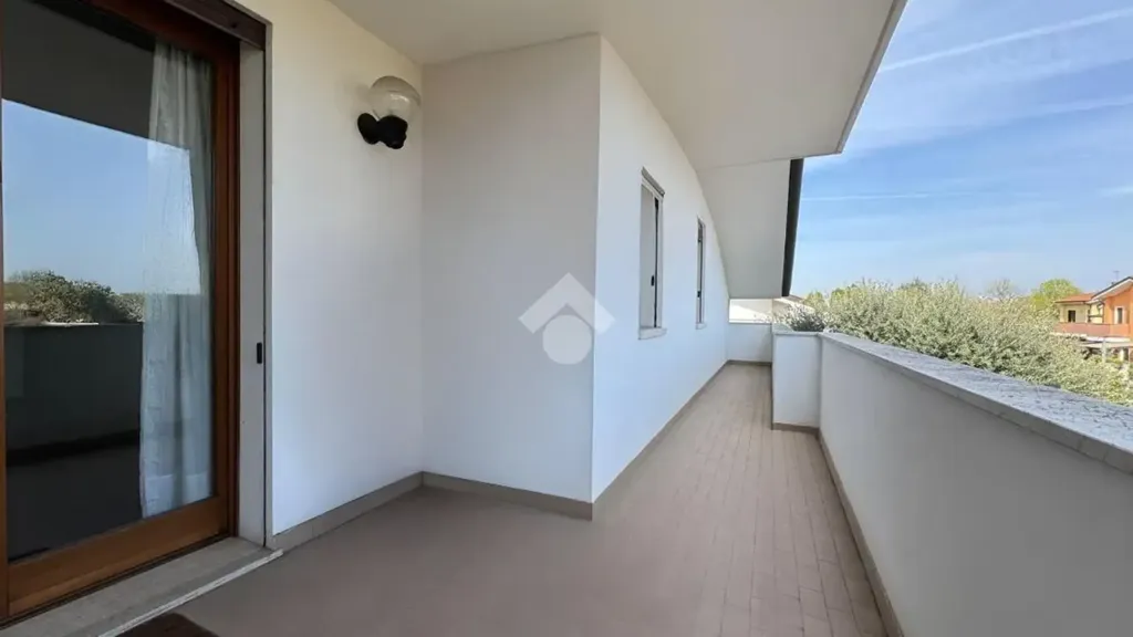 Balcon - Villa with Garden in Due Carrare