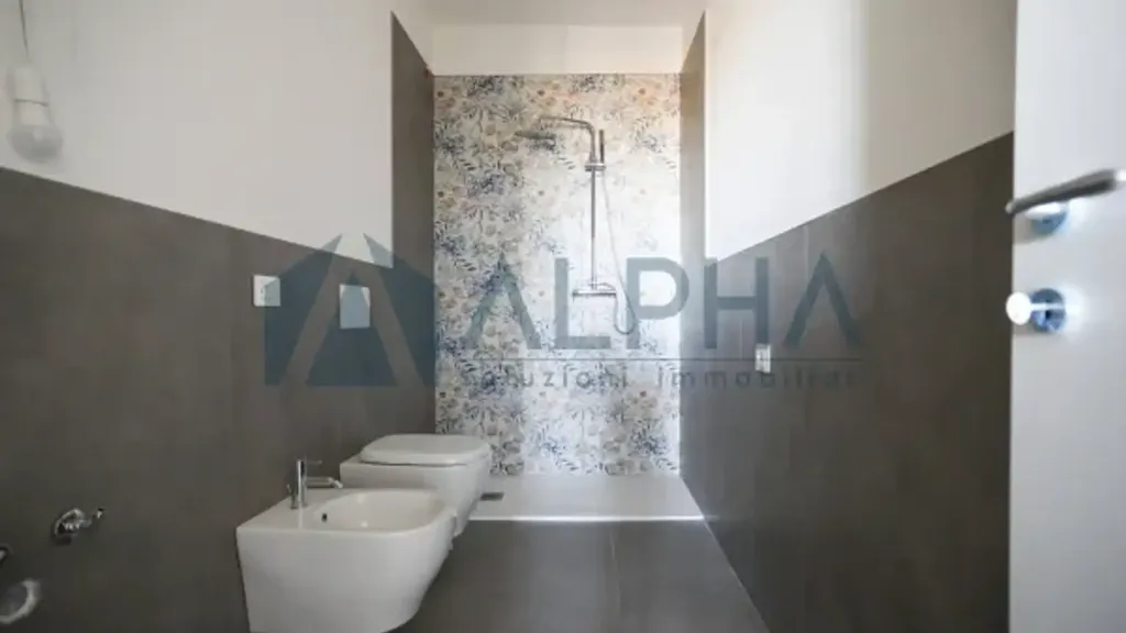 Salles de bain - Newly Built Apartment with Panoramic View in Cesena