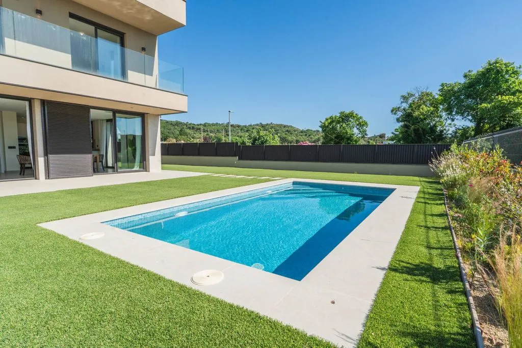 Pool - Avant-garde Detached House with Pool in Pals