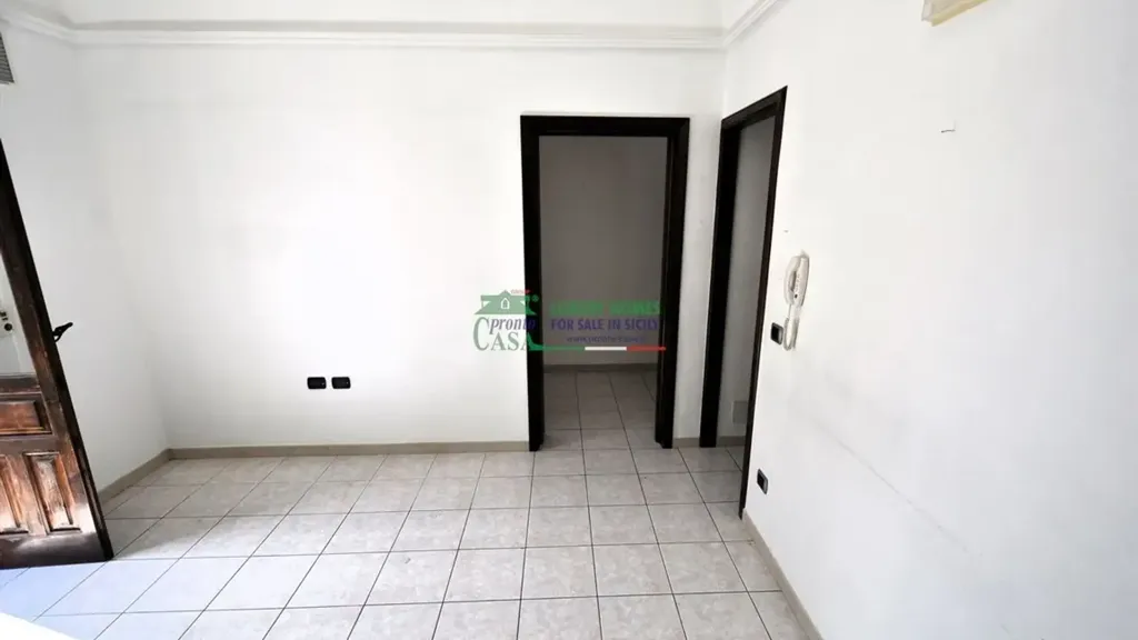 Entrée - Apartment with Balcony in Ragusa